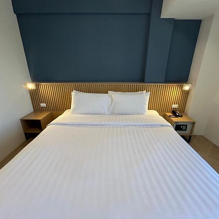 Hotel De Botan Bangna Bangkok Esterno foto